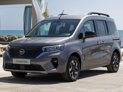 Imagen de NISSAN Townstar Townstar Combi 45kWh Tekna 90kW L2 7pl nuevo